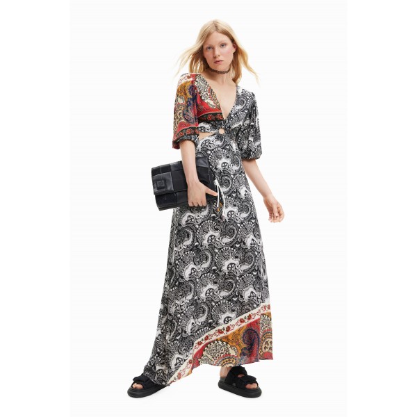 Robe longue découpes motif paisley