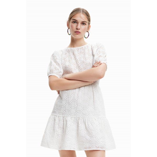 Robe courte broderie suisse